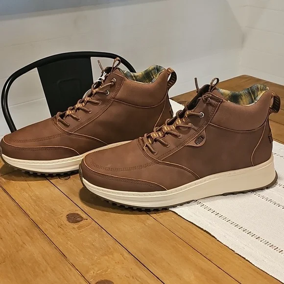 Hey Dude Tahie Classic Boots - Picture 2 of 5